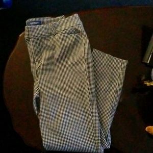 Old Navy Mid-Rise Pixie pants